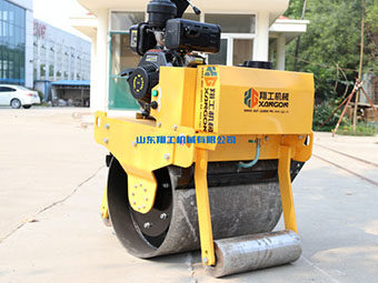 翔工小型壓路機(jī)：小身材，大力量